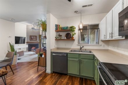 1501 Point Dr photo 30