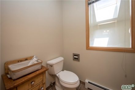 435 Belford St photo 14