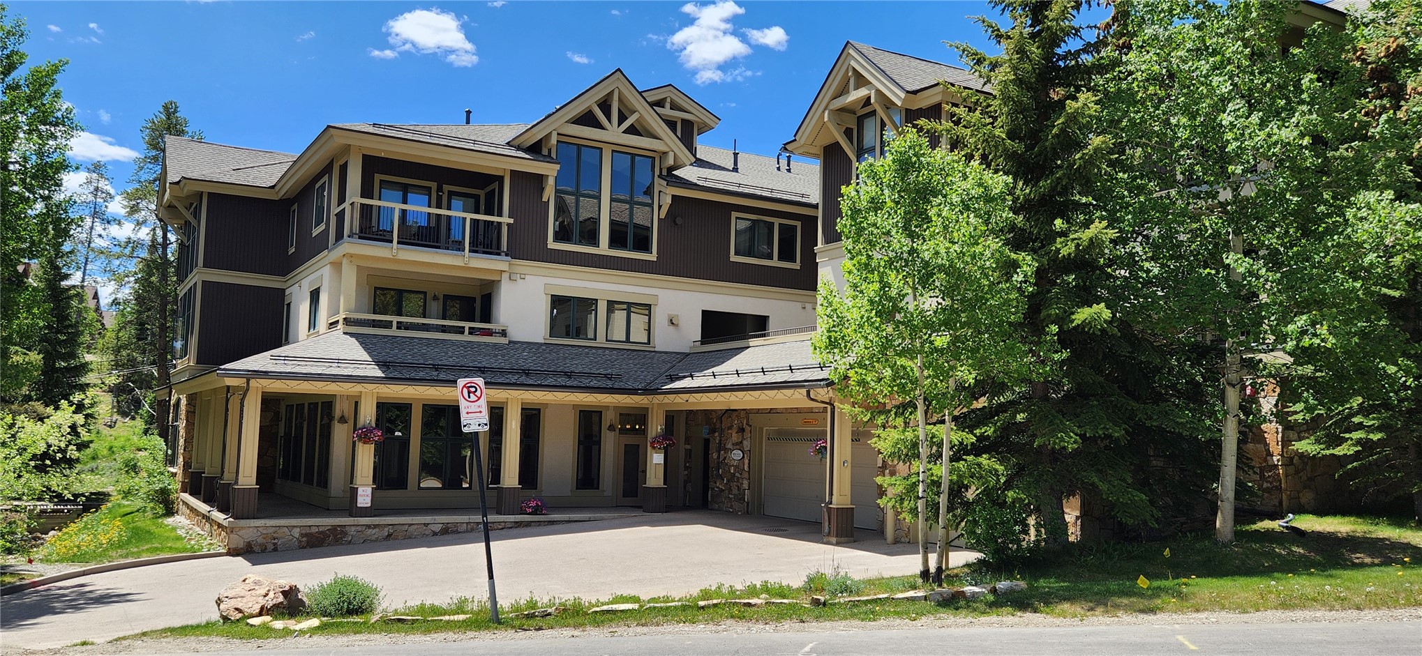 655 Four Oclock Rd, Breckenridge, CO — main photo