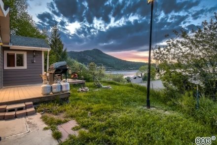 15 Rainbow Ave photo 18