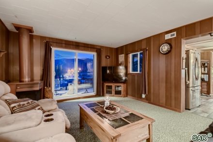 15 Rainbow Ave photo 5