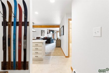 Condo in Snowscape Condo, Silverthorne — photo 3 Condo in Snowscape Condo, Silverthorne, CO — photo 3 (MLS S376958)