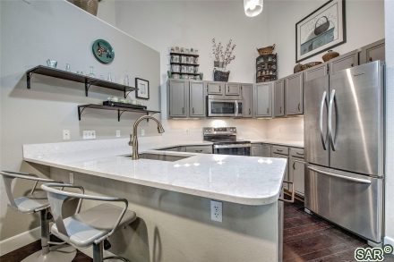 1519 Point Dr photo 6