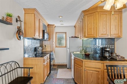 240 E La Bonte St photo 15