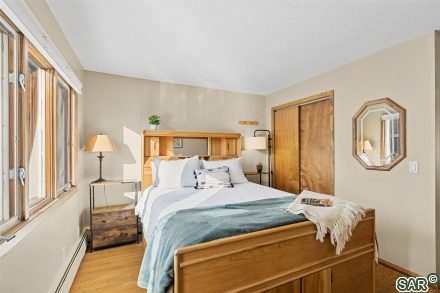 240 E La Bonte St photo 18