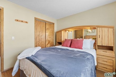 240 E La Bonte St photo 25