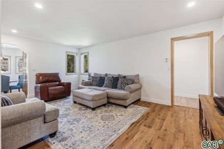 308 W Buffalo St photo 6