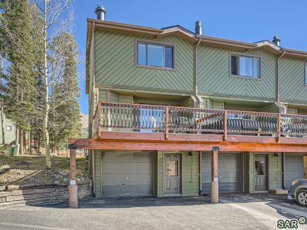 Townhome in Charon Pines Condo, Breckenridge — photo 2 Townhome in Charon Pines Condo, Breckenridge, CO — photo 2 (MLS S377052)
