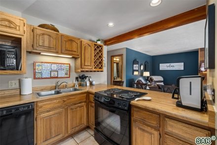 Condo in Timber Ridge Condo, Wildernest, CO — photo 3 (MLS S377059)