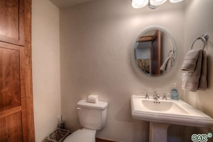 405 S Ridge St photo 9