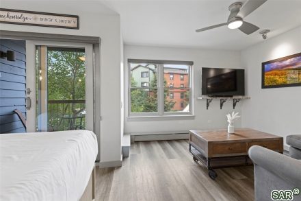100 Park Avenue 202 photo 12