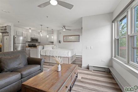 100 Park Avenue 202 photo 17