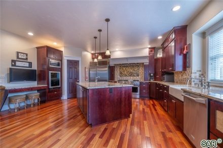 253 Hillside Dr photo 8