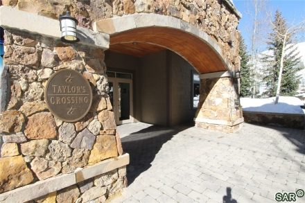 Condo in Taylors Crossing, Copper Mountain — photo 3 Condo in Taylors Crossing, Copper Mountain, CO — photo 3 (MLS S377228)