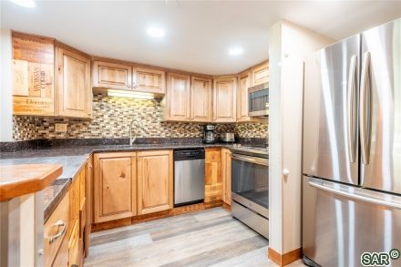 209 Ten Mile Cir photo 16