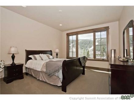 218 Caravelle Drive photo 8