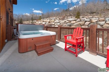 214 Caravelle Drive photo 32
