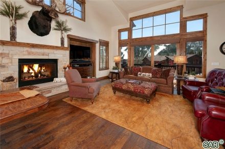 214 Caravelle Drive photo 8