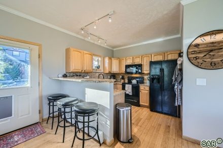151 Elizabeth Cir photo 14