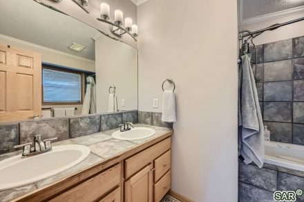 151 Elizabeth Cir photo 20