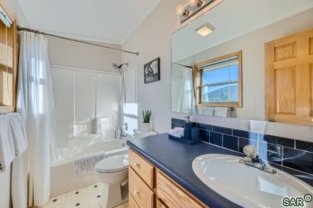 151 Elizabeth Cir photo 24