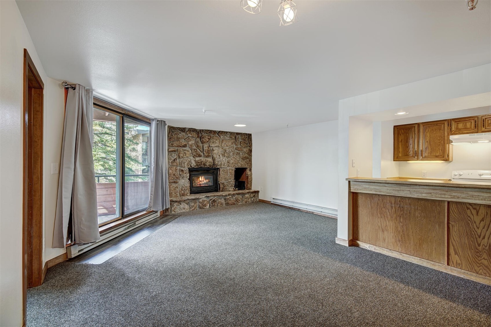 180 E La Bonte St, Dillon, CO — main photo