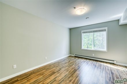 400 W Main St photo 21