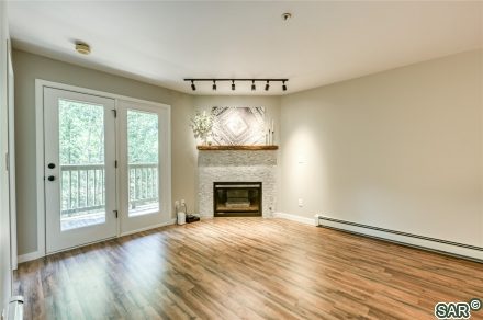 400 W Main St photo 2
