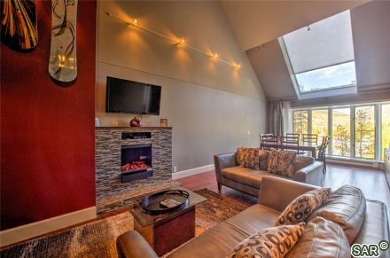 Condo in Pines At Keystone Condo, Keystone, CO — photo 2 (MLS S377416)