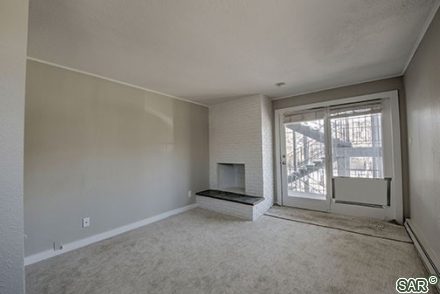 214 N Main St photo 16