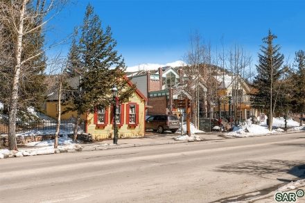 214 N Main St photo 24