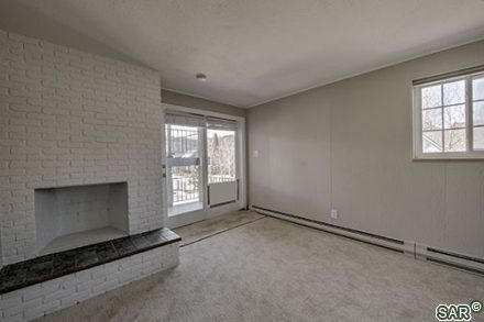 214 N Main St photo 8