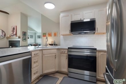 1515 Point Dr photo 18