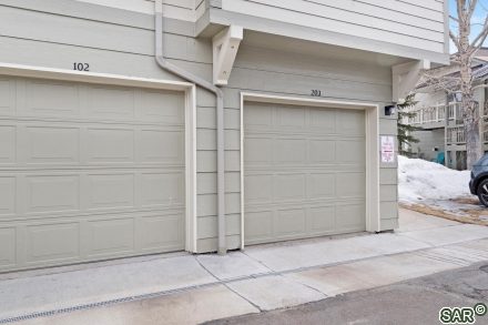 1515 Point Dr photo 32