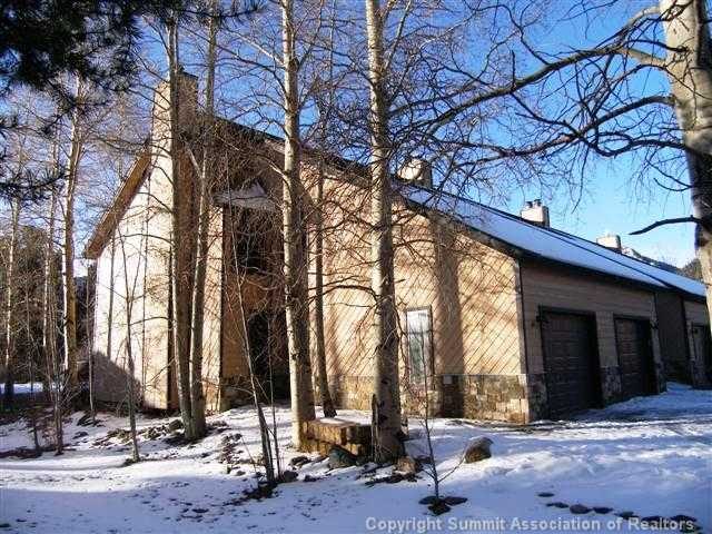 Townhome in Senate Condo, Frisco, CO — photo 1 (MLS S378261)