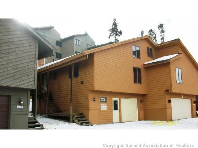 Duplex in Eaglesnest Townhomes, Wildernest, CO — photo 1 (MLS S378390)