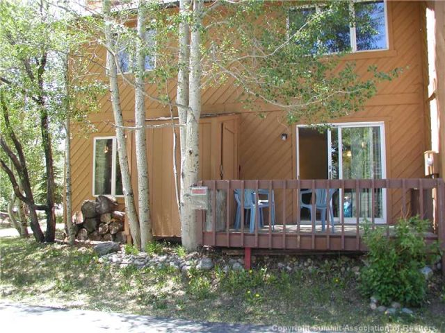 Duplex in Village Townhomes, Frisco, CO — photo 1 (MLS S380401)