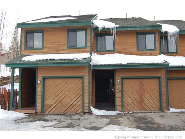 Townhome in Cabernet Townhomes, Silverthorne, CO — photo 1 (MLS S382744)
