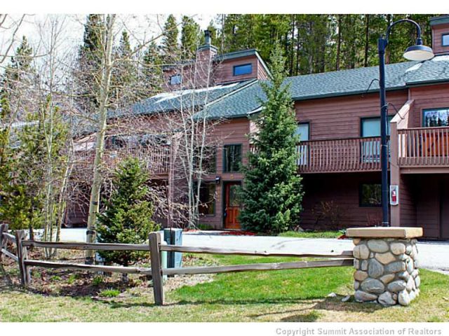 Townhome in Eagle Ridge Townhomes, Breckenridge, CO — photo 1 (MLS S382990)