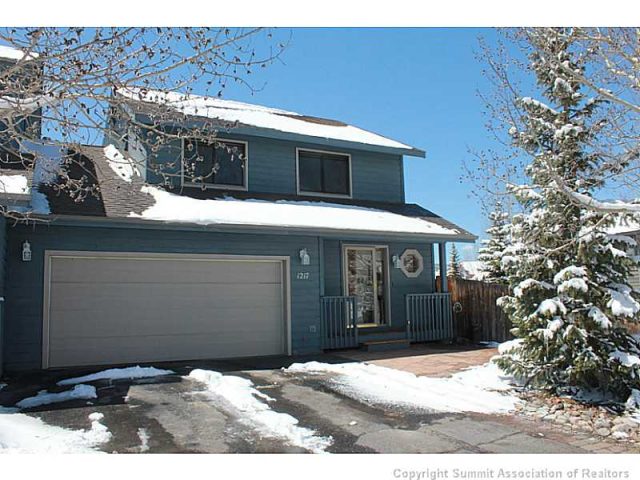 Townhome in Willowgrove Sub, Silverthorne, CO — photo 1 (MLS S383667)