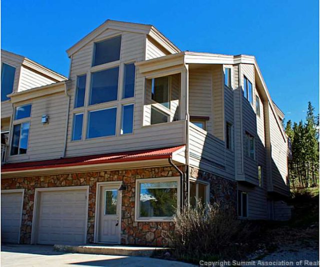 Townhome in 4000 Silverheels Drive, Wildernest, CO — photo 1 (MLS S383957)