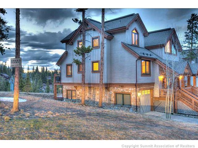 Townhome in Saddlewood Condo, Breckenridge, CO — photo 1 (MLS S384631)