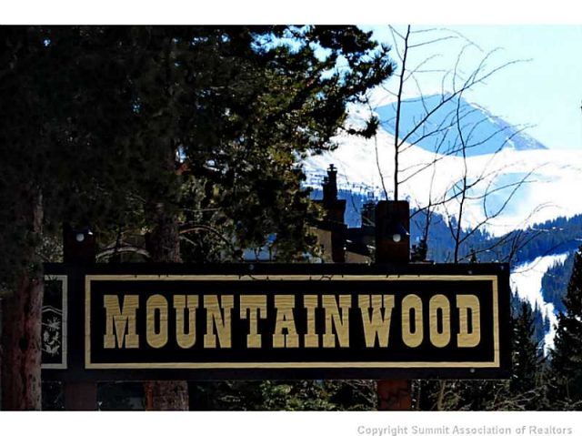 Condo in Mountainwood Condo, Breckenridge, CO — photo 1 (MLS S386990)