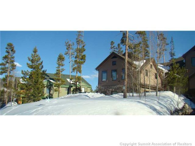371 Black Hawk Circle, Silverthorne, CO — main photo