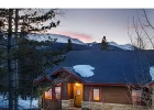 1048 American Way photo 1