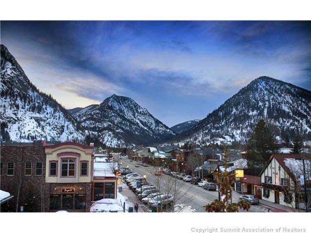 Duplex in Village Townhomes, Frisco, CO — photo 1 (MLS S391909)