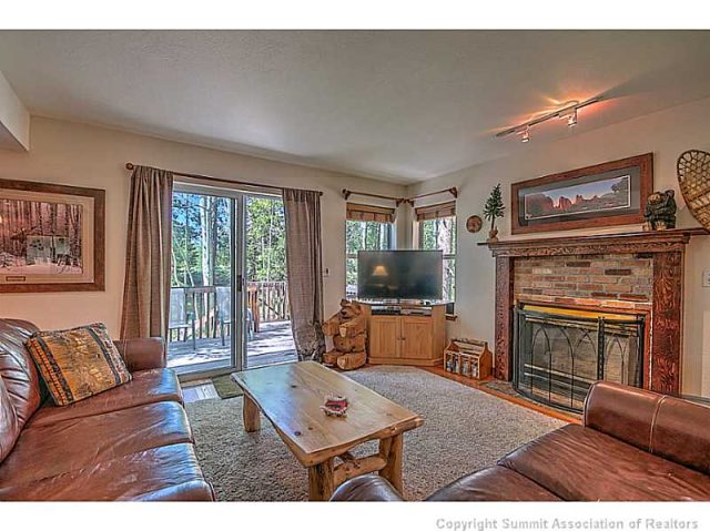 Duplex in Mountain Pines Sub, Frisco, CO — photo 1 (MLS S392248)