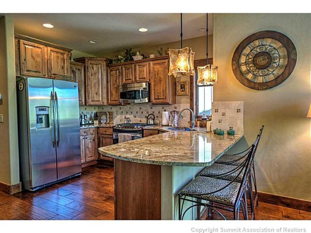 Townhome in Rolling Ridge Twnhms, Silverthorne, CO — photo 1 (MLS S393570)