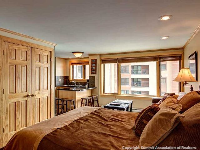 Condo in Liftside Condo, Breckenridge, CO — photo 1 (MLS S394768)