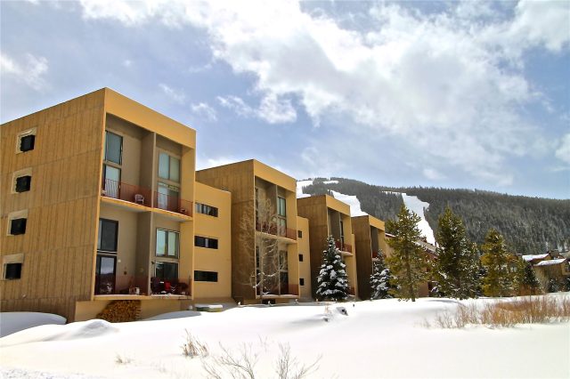 Condo in Summit House East Condo, Copper Mountain, CO — photo 1 (MLS SU1048000)